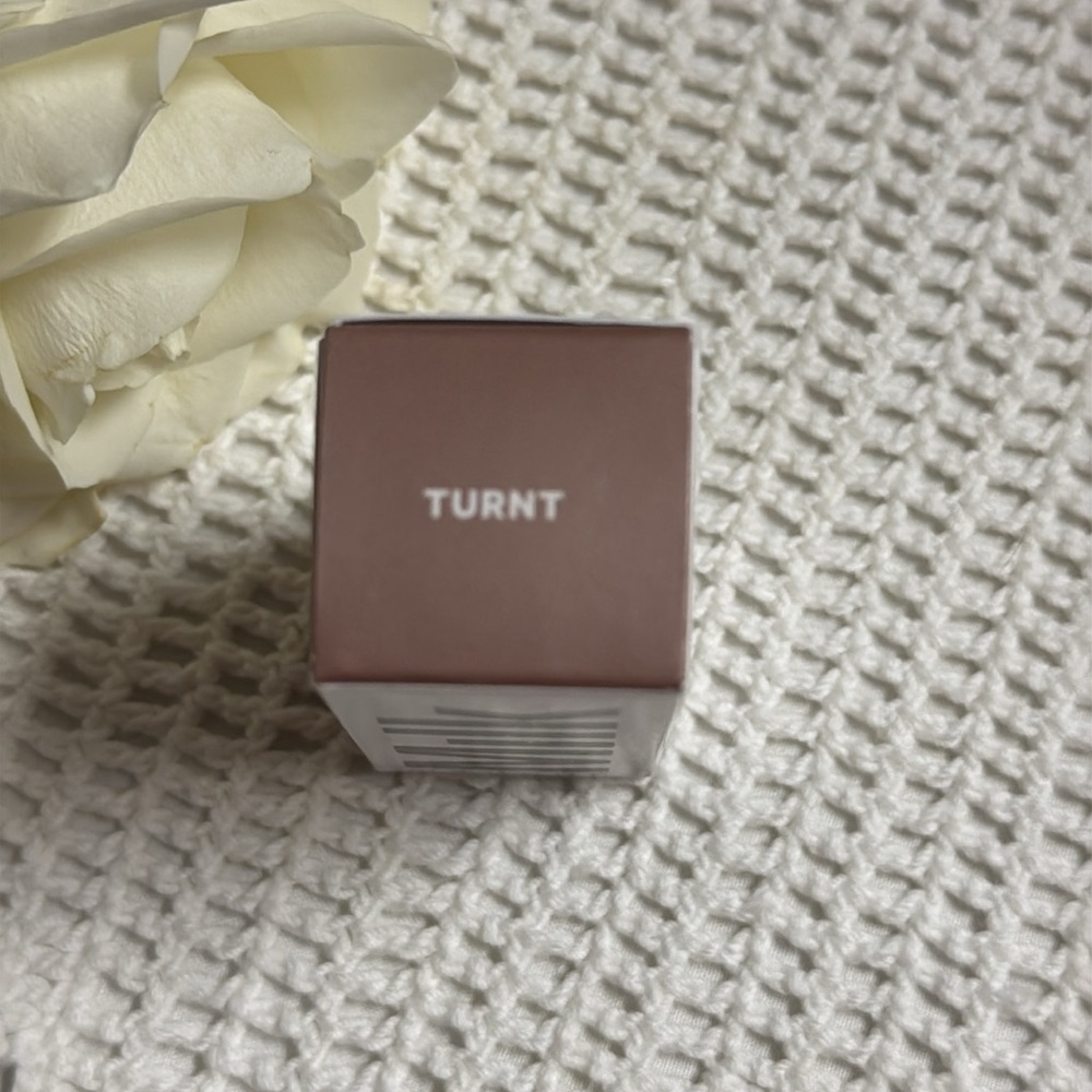 Milk Makeup Highlighter Mini 0.24oz/6.7g New With Box - TURNT - Picture 8 of 9